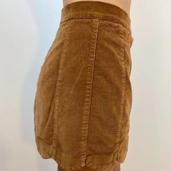 Kendall + Kylie Brown Corduroy Scallop Skirt - Picture 2 of 5